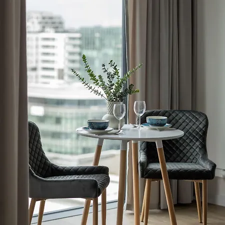 Towarowa Towers Warsaw Apartments With Parking & Ac By Renters Prestige Warschau